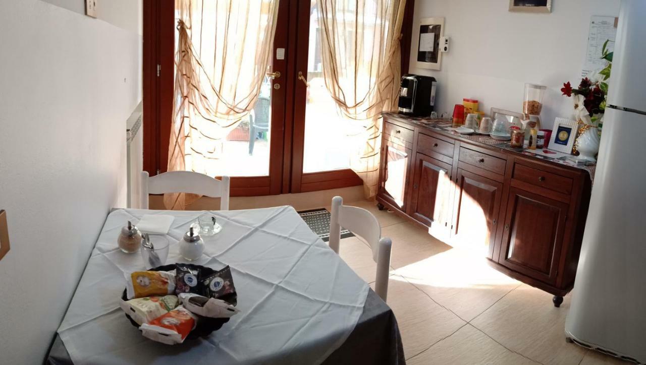 Adria Bella Locazione Turistica Acomodação com café da manhã Exterior foto
